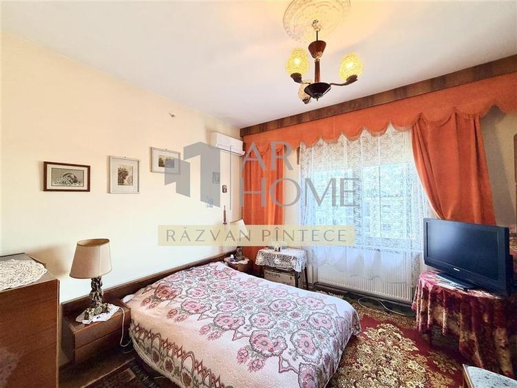 Apartament cu 3 camere decomandat în Ultracentral