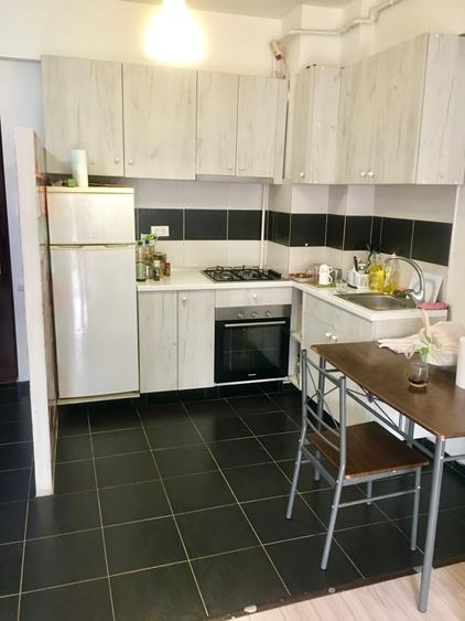 Apartament cu 2 camere semidecomandat în Militari