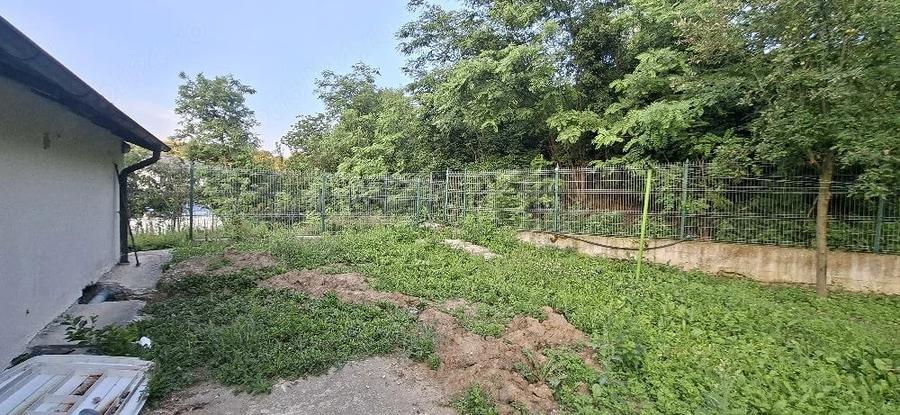 Casă cu Teren 460 Mp în Ștefănești