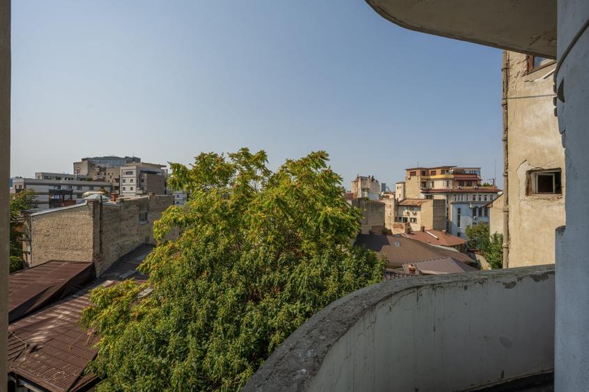 Apartament cu 4 camere decomandat, mobilat în Armeneasca