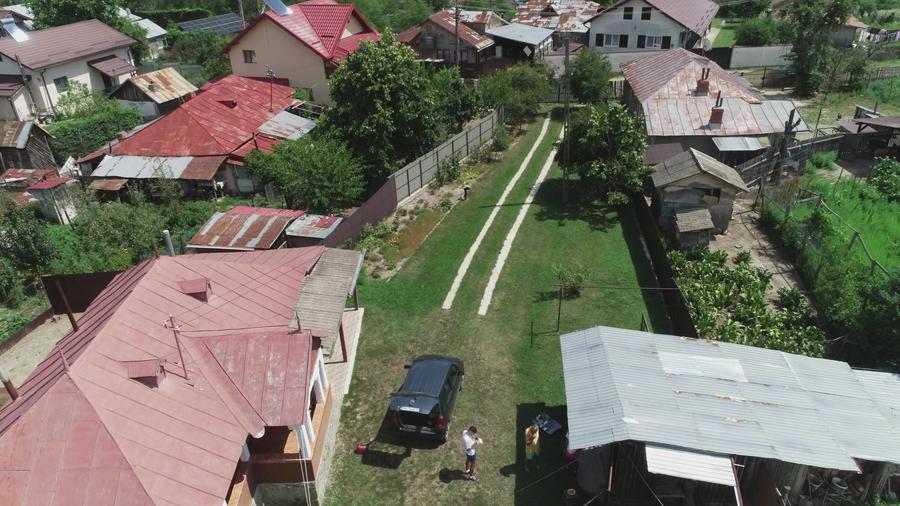 Casă cu 3 camere în Plopeni
