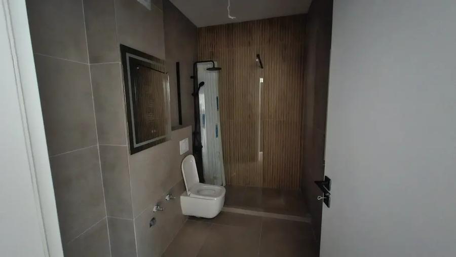 Apartament cu 3 camere decomandat în Theodor Pallady