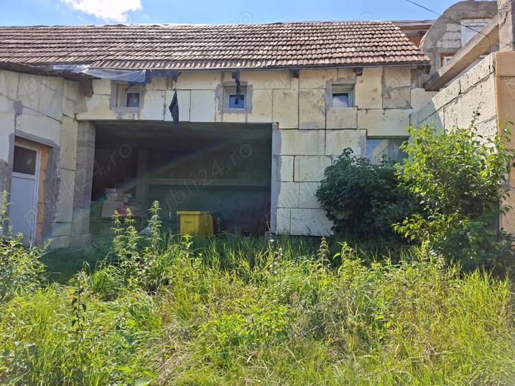 Teren de 3500 mp, în Sângeorzu Nou