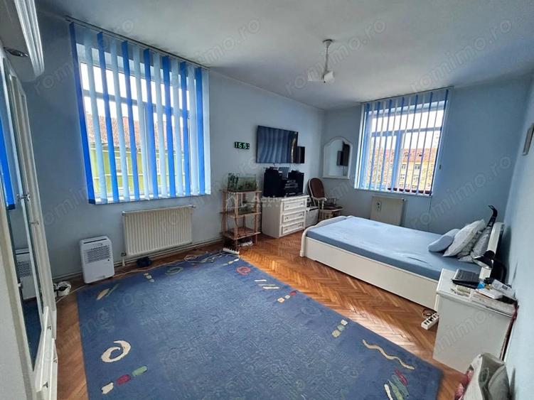Apartament cu 3 camere decomandat în Luncă