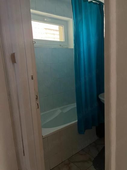 Apartament cu 2 camere semidecomandat în Pajura