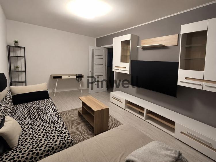Apartament cu 3 camere decomandat, mobilat în Giurgiului