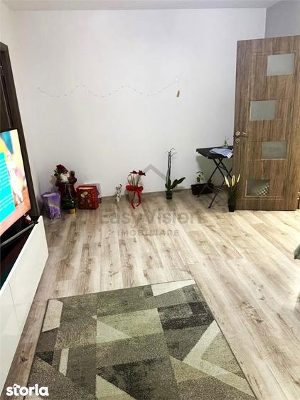 Apartament cu 2 camere semidecomandat, mobilat în Chitila
