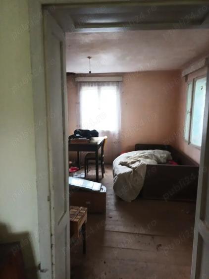 Casă cu 3 camere cu Teren 6000 Mp în Bretea Mureșană