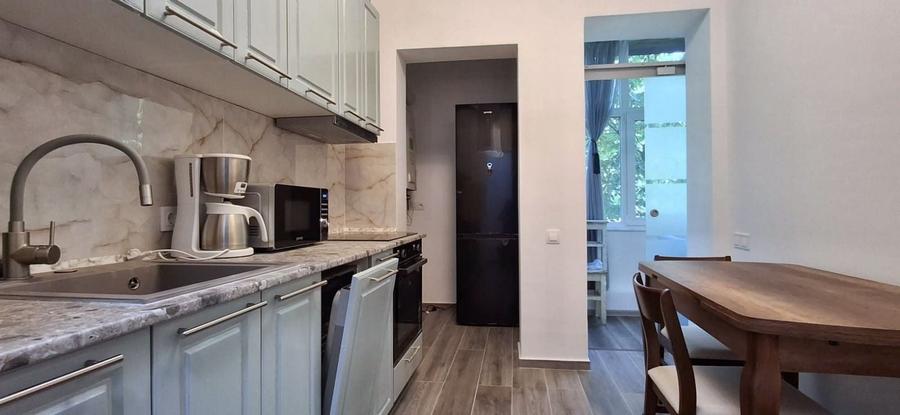 Apartament 2 camere , parter inalt , cu loc de parcare. - 3