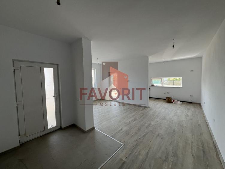 Duplex cu 3 camere cu Canalizare în Bucovăț (Remetea Mare)