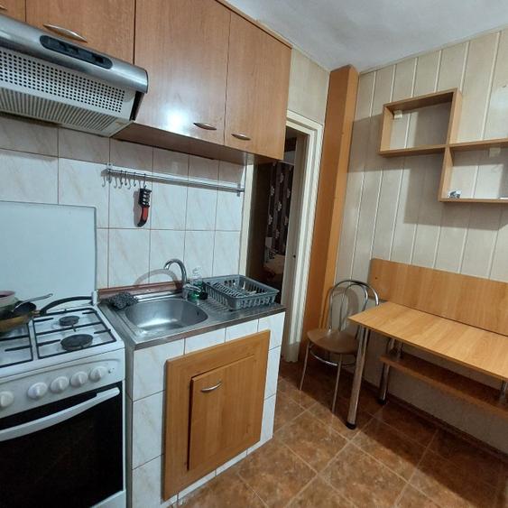 Apartament cu 2 camere decomandat în Craiovei