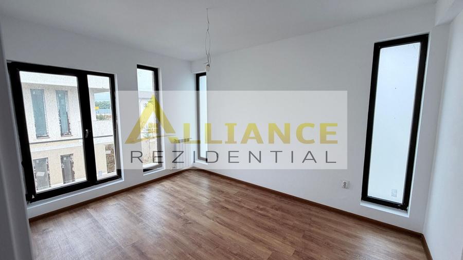 Casă individuală cu 5 camere cu Teren 300 Mp în Berceni