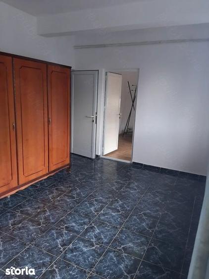 Garsonieră decomandată în Andronache