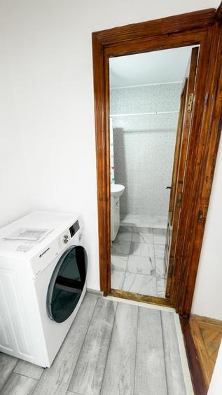 Apartament cu 2 camere decomandat în Micro 20