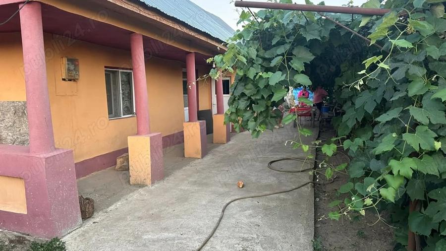 Casă cu 3 camere în Cornetu
