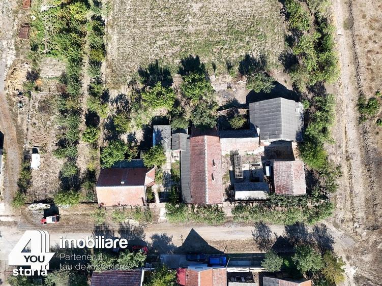 Casă cu 3 camere cu Teren 2880 Mp în Sintea Mare