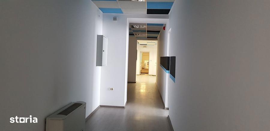 Spațiu comercial, de 700 mp, în Nord