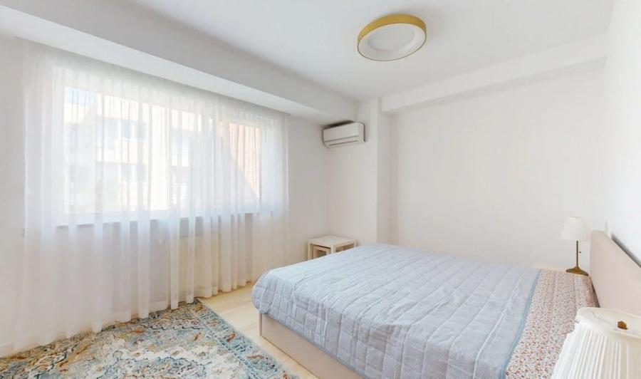 Apartament cu 3 camere în Aviatorilor