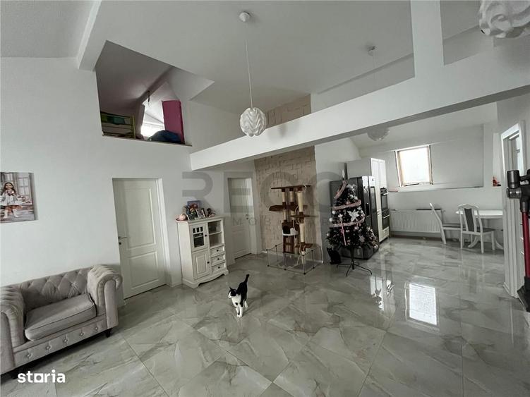 Apartament cu 3 camere decomandat în Rogerius