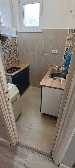 Garsonieră decomandată în Jiului