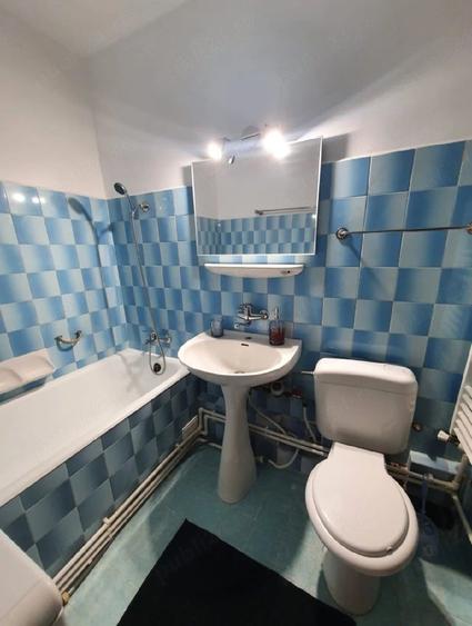 Apartament cu 2 camere decomandat în Capitol