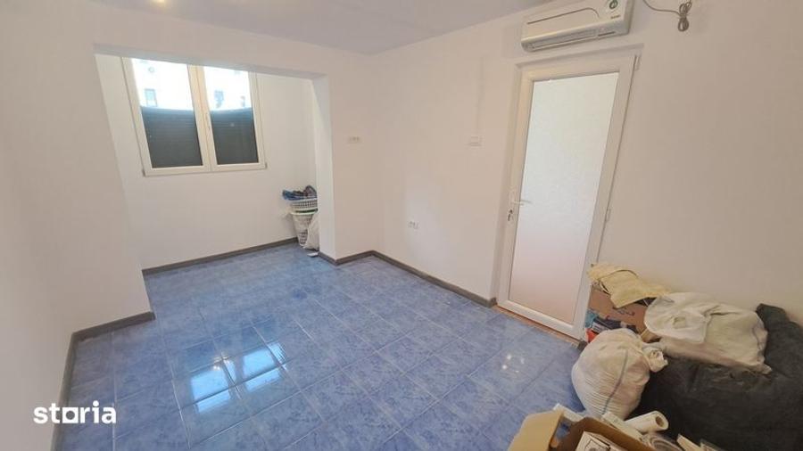 Apartament cu 2 camere semidecomandat în Chercea