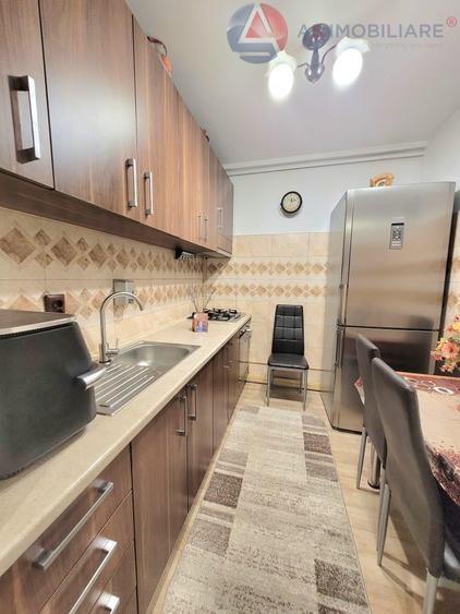 Apartament cu 2 camere decomandat în Central