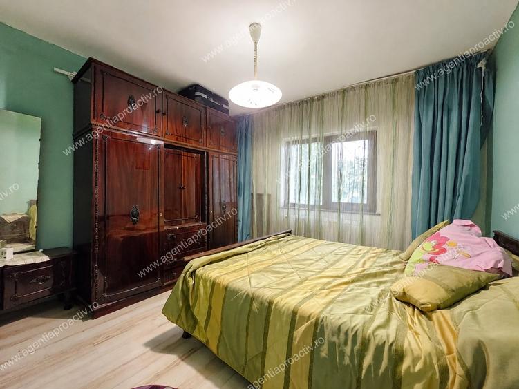 Apartament cu 3 camere decomandat în Siderurgiștilor