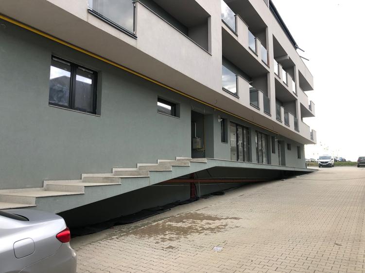 In Sibiu, de VANZARE, 50 mp, spatiu comercial, inscris in CF - 1