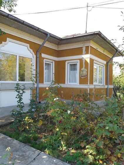 Teren de 2750 mp, în Radovanu