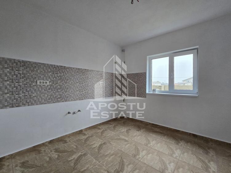 Duplex cu 4 camere cu Canalizare în Bucovăț (Remetea Mare)