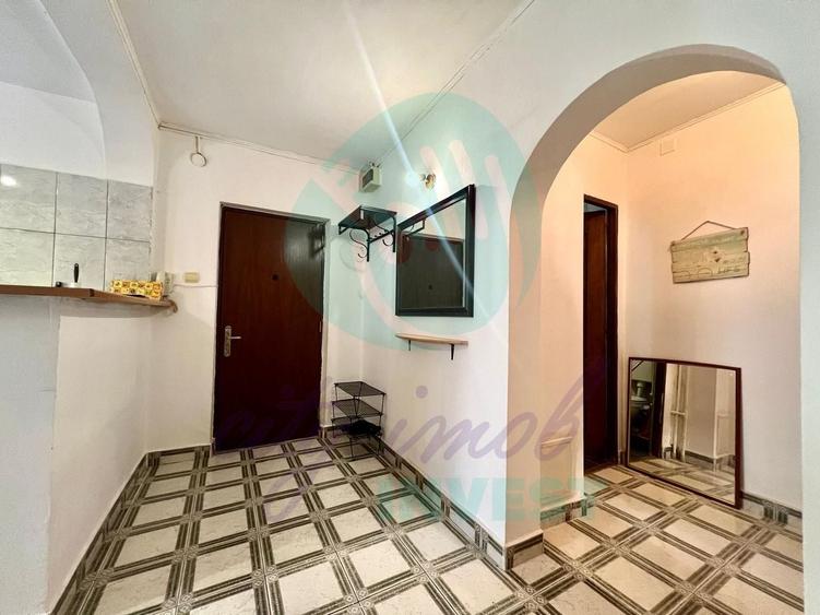 Apartament cu 3 camere decomandat, mobilat în Unirii