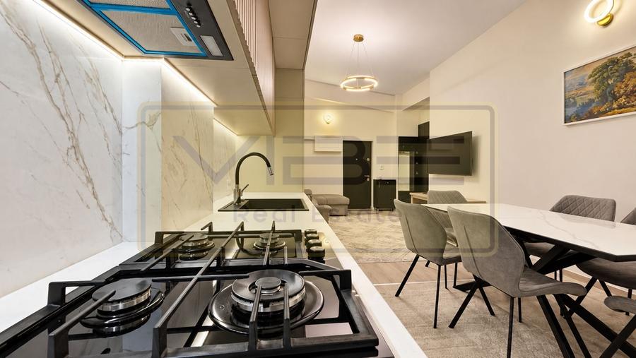 Apartament cu 3 camere semidecomandat, mobilat în Păcurari