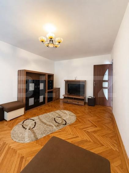 Apartament cu 2 camere decomandat, mobilat în Central