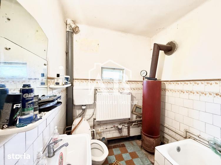 Casă cu 4 camere cu Teren 861 Mp în Central