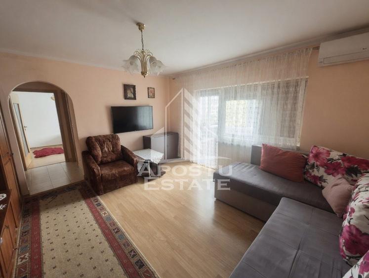 Apartament cu 3 camere nedecomandat în Dâmbovița