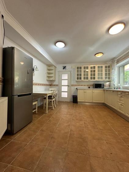 Apartament cu 2 camere decomandat în Otopeni