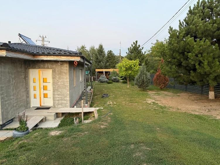 Casă individuală cu 4 camere cu Canalizare în Bucium