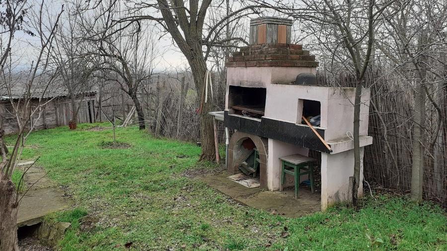 Casă individuală cu 4 camere cu Teren 1600 Mp în Oancea