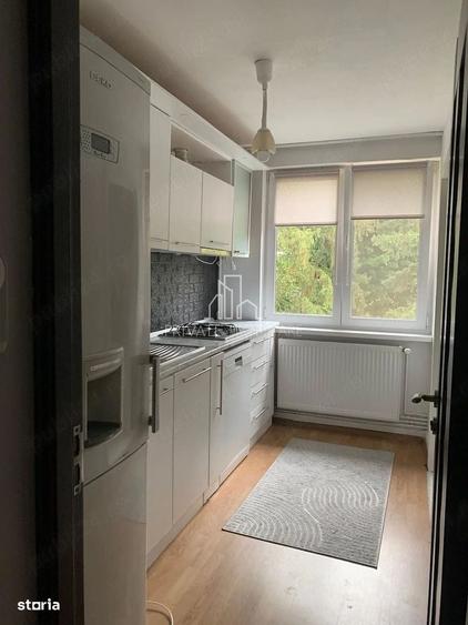 Apartament cu 2 camere semidecomandat în 7 Noiembrie