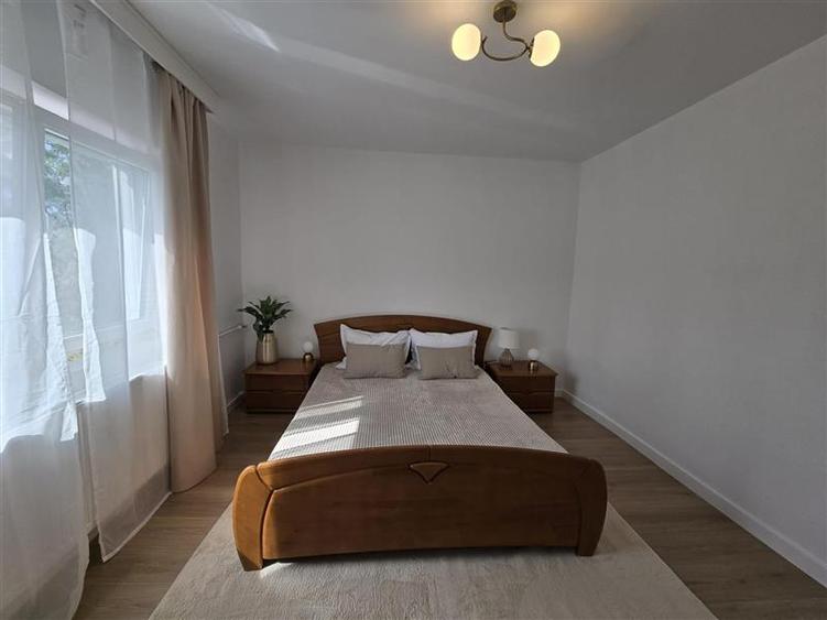 Apartament cu 2 camere decomandat, mobilat în Brâncoveanu