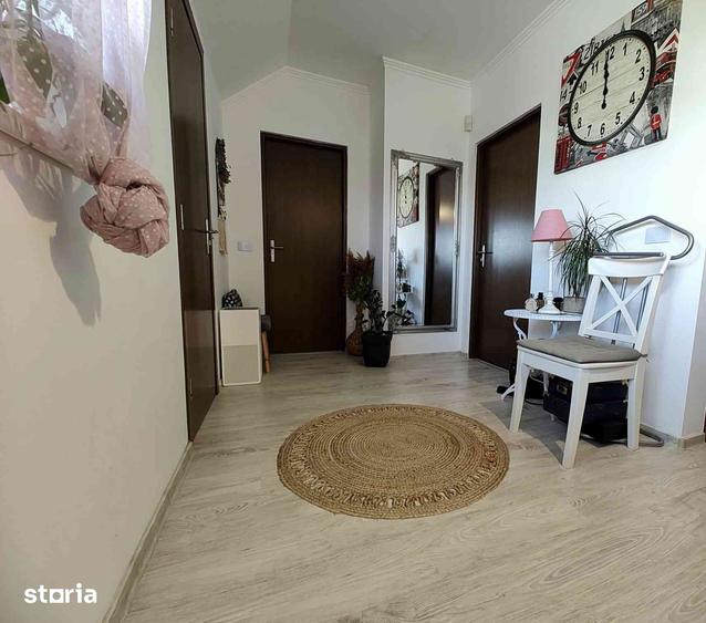 Casă cu 3 camere cu Teren 573 Mp în Vladimirescu