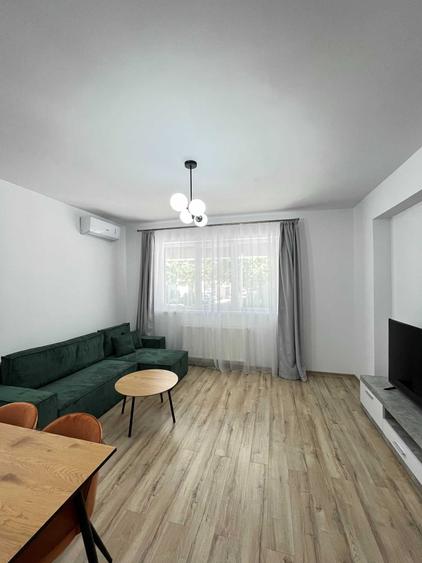 Apartament cu 2 camere decomandat în Metalurgiei