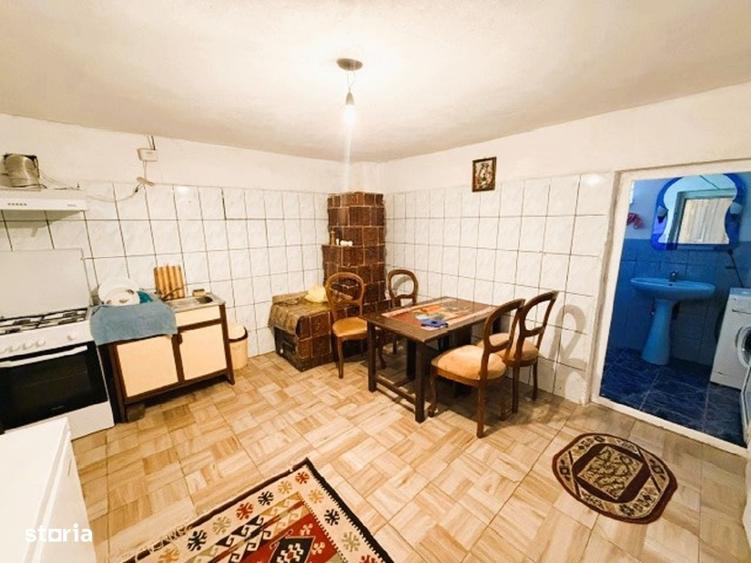 Casă cu 3 camere în Slătioara