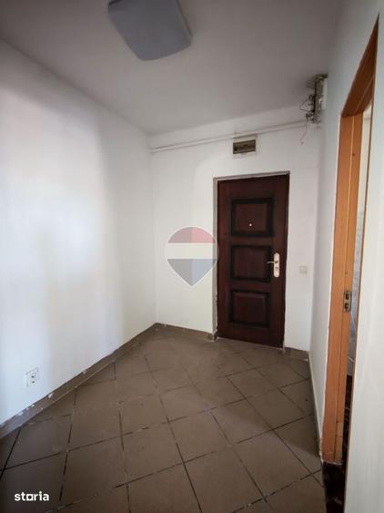 Spațiu comercial, de 51 mp, în Calea Severinului
