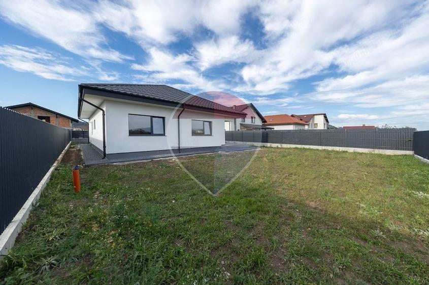 Casă cu 3 camere cu Teren 630 Mp în Hărman