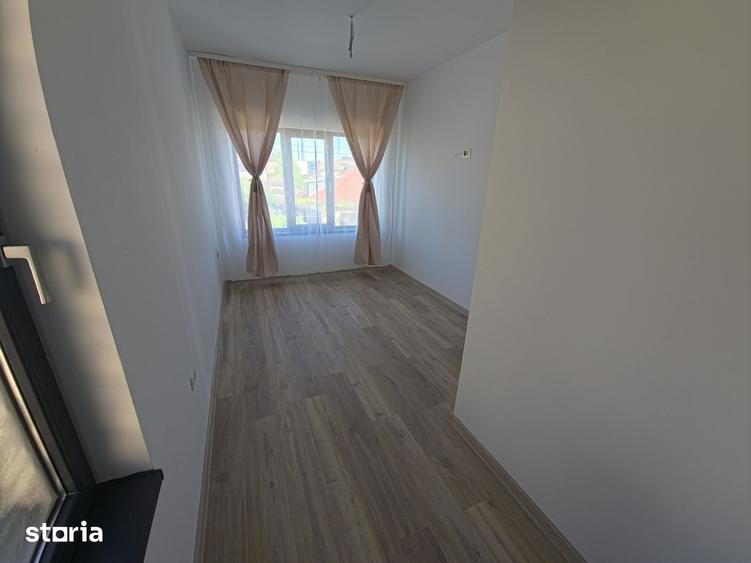 Casă cu 4 camere cu Teren 162 Mp în Central