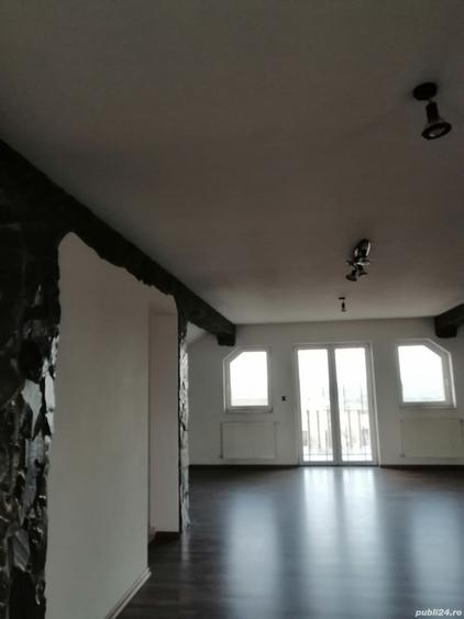 Casă cu 6 camere cu Teren 2255 Mp în Cenad