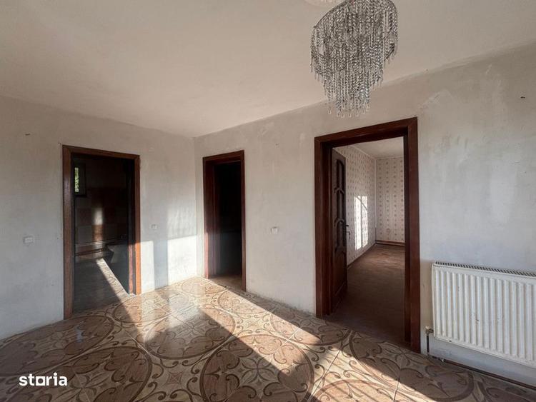 Casa D+P+M, Grosi, cu teren aferent 7 ari, necesita renovare - 9