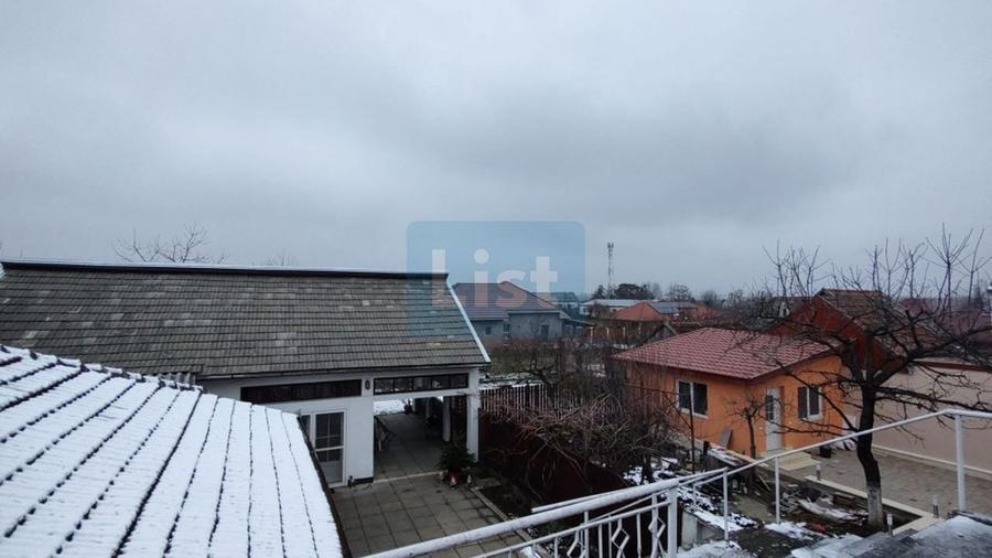 Casă cu 7 camere cu Canalizare în Sânmartin
